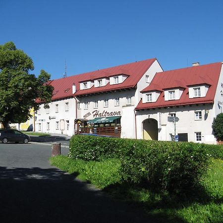 Hotel Haltrava Klenci pod Cerchovem Exterior photo